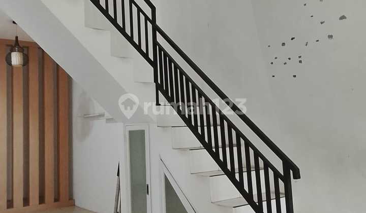 Hunian Nyaman 2 Lantai Dekat Supermarket dan Sekolahan 2