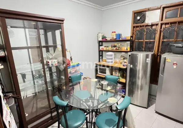 House and Boarding House in Pasar Rumput, South Jakarta 2