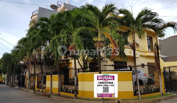 Rumah Mewah 2 Lantai Dutamas Jakarta Barat