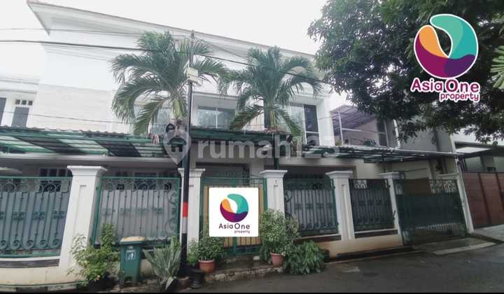 Beautiful 1.5-Story House in Pertamina Complex