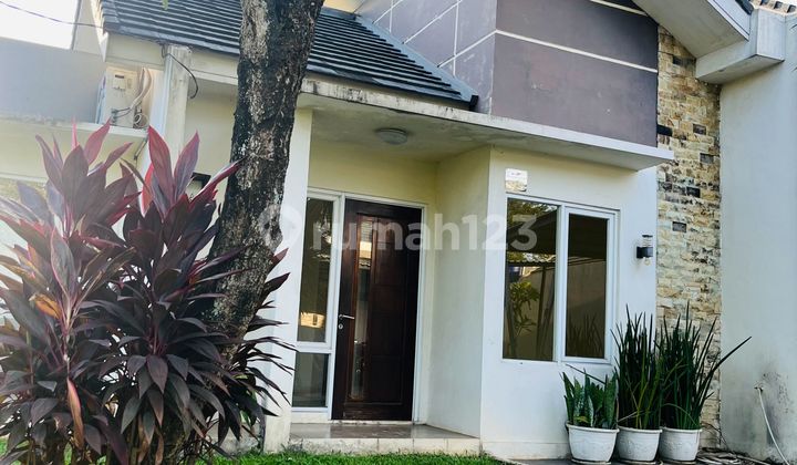 Rumah Siap Huni Posisi Hook Bebas Banjir Dekat Cibubur