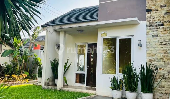 Rumah Siap Huni Posisi Hook Bebas Banjir Dekat Cibubur