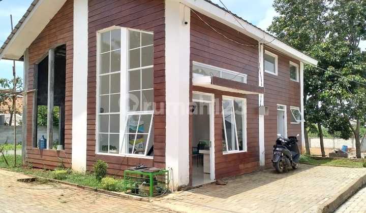 Comfortable Residence in East Bekasi, Quick Access to Grand Wisata Toll Road