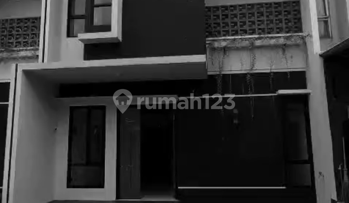 Rumah Gede di Beji Depok! 3 Kt + 4 Km + Rooftop, Harga 1,6 M-An 2