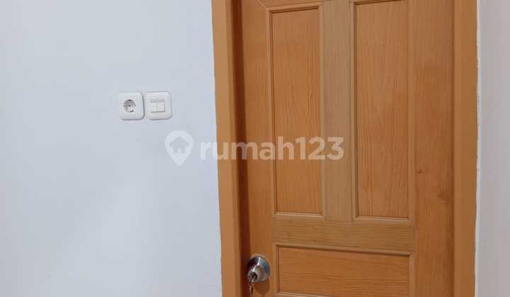 Rumah Dijual Cepat di Perumahan Dukuh Zamrud Kota Bekasi 2