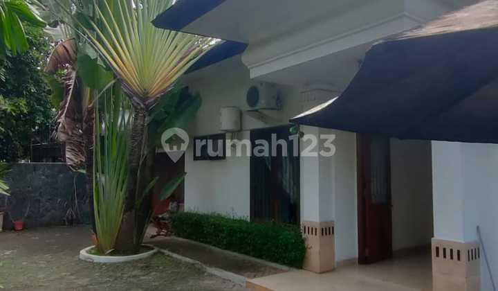 Dijual Rumah Tanah Luas di Mampang Prapatan