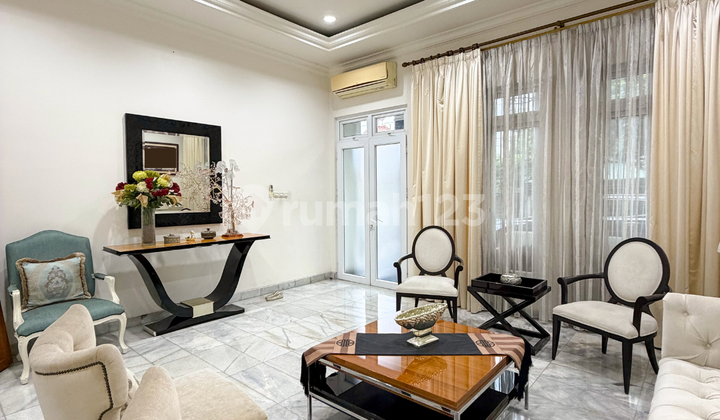 Bebas Banjir, Rumah American, 2 Lantai, SHM, Full Furnished 2