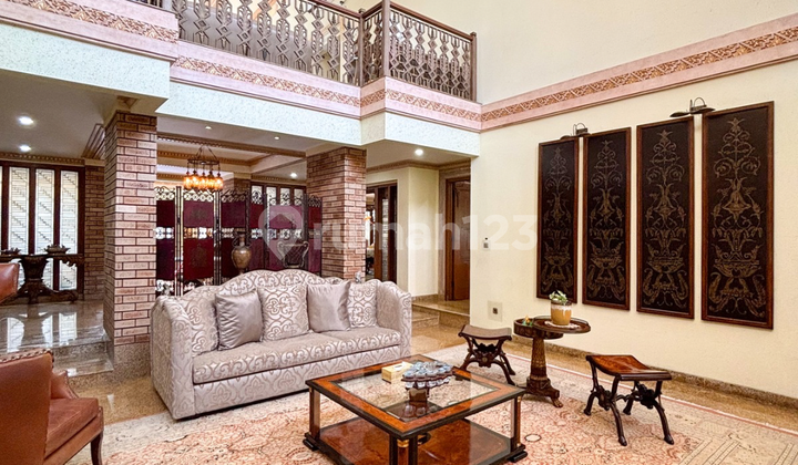 Full Furnished, Rumah Mewah, 2 Lantai, SHM, Siap Huni 2