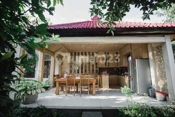 Traditional Modern Minimalist Bali Villa in Tabanan Area