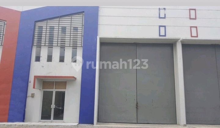 Modern Warehouse for Sale in Legundi Bizpark Gresik Strategic Location Modern Warehouse for Sale in Legundi Bizpark Gresik Strategic Location