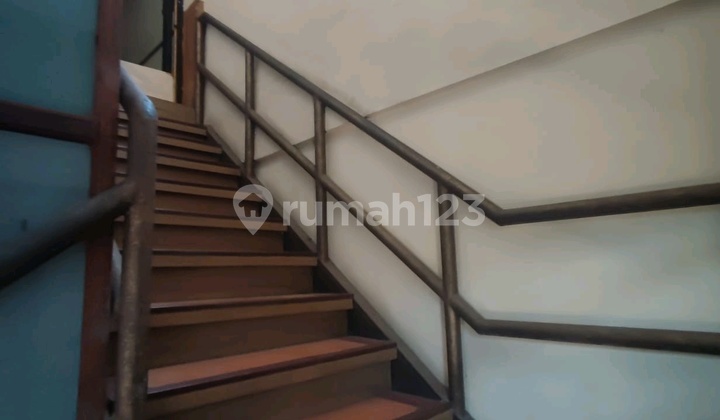 Rumah 2 Lantai Dukuh Pakis Surabaya Strategis Potensi Untung 2