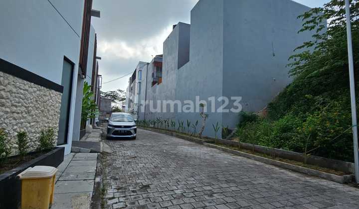 Lingkungan Bersih Asri dan Bersih Lokasi di Daerah Dharmawangsa Kampial 2