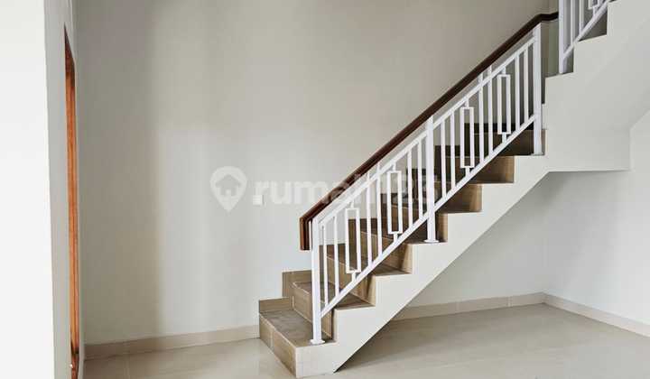 2-Story House Ready to Occupy East Gatsu Near Livving W Denpasar 2