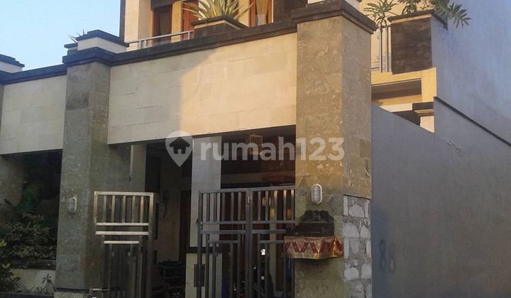 Ready to Occupy, House, 2 Floors, Freehold Certificate, Flood-Free Kerobokan Bali Ready to Occupy, House, 2 Floors, Freehold Certificate, Flood-Free Kerobokan Bali