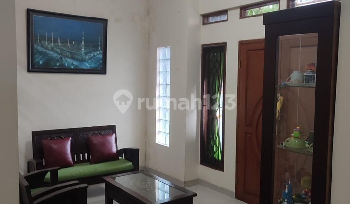 Rumah Siap Huni - Lokasi Strategis di Galaxy! 2