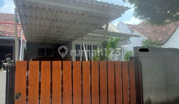 Spacious House in Kemang Pratama - Large Yard & Strategic Location