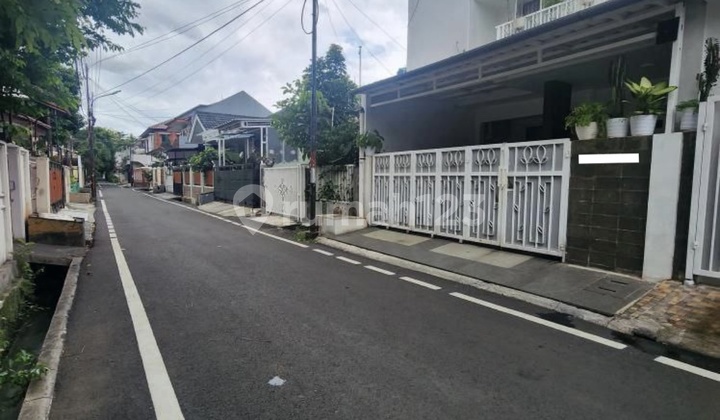 Rumah 2 Lantai Lokasi Paling Strategis di Pondok Kelapa