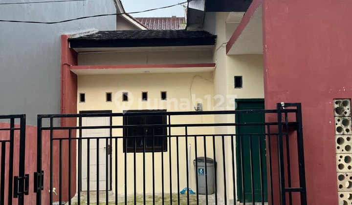 Rumah di Kukusan Depok - Siap Huni dengan Nyaman! 2