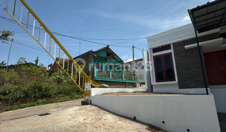 Rumah Hook Siap Huni di Cileunyi Dekat Tol Cileunyi 2