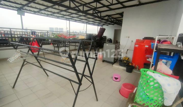 Rumah Mewah Green Lake. Kamar Tidur 8+1.Kamar Mandi4+1 2