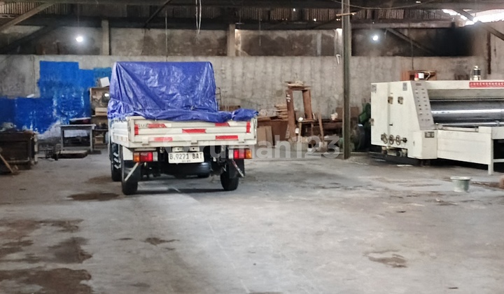 Gudang Strategis di Pusat Kota. Bebas Banjir Gudang Strategis di Pusat Kota. Bebas Banjir