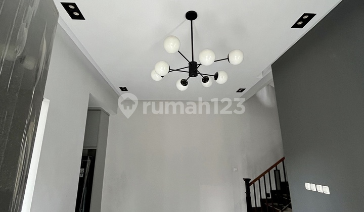 Rumah Minimalis 2.5 Lantai di Pejaten Timur Jakarta Selatan 2