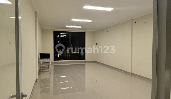 Disewakan Per Lantai Ruko Carson Gading Serpong