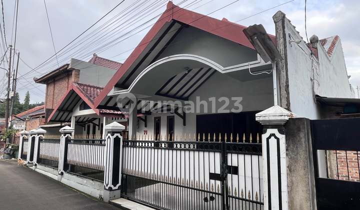 Dijual Rumah + Tanah Usaha (Rumah Luas & Kokoh - Cocok Hunian & Usaha) 2
