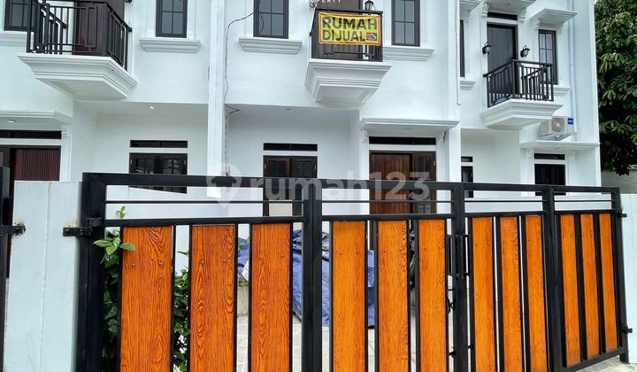 Rumah Baru Siap Huni di Jagakarsa Jakarta Selatan Rumah Baru Siap Huni di Jagakarsa Jakarta Selatan