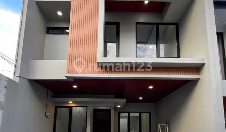 Rumah Baru Modern Minimalis Dalam Cluster di Jagakarsa 1