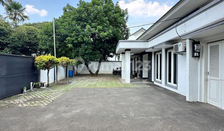 Strategically Located House in Bangka Near Kemang, South Jakarta 2