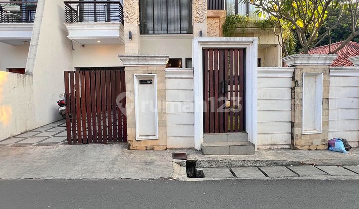 Rumah Bagus Modern Minimalis di Cilangkap Jakarta Timur