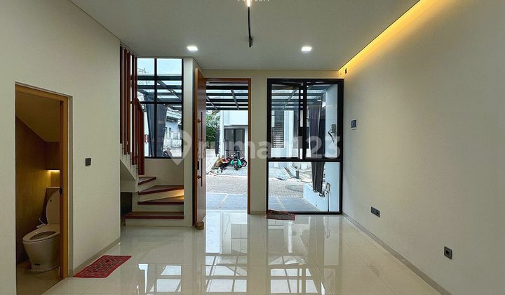 Rumah Baru Modern Minimalis Dalam Cluster Jagakarsa 2