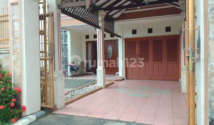 Dijual Cepat Rumah Besar Siap Huni di Boulevard Banjar Wijaya 2