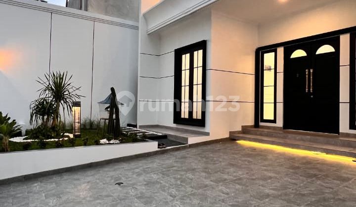 Brand New Rumah Mewah Open Space Siap Huni 4+1 KT di BSD Nusaloka Brand New Rumah Mewah Open Space Siap Huni 4+1 KT di BSD Nusaloka