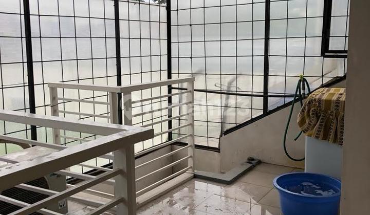 Dijual Cepat Rumah Full Furnished 2 Lantai di Cluster Paradise 2