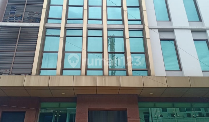 Dijual Gedung Kantor Jakarta Selatan Kebayoran Baru Parkir Luas Dekat Blok M Bebas Banjir