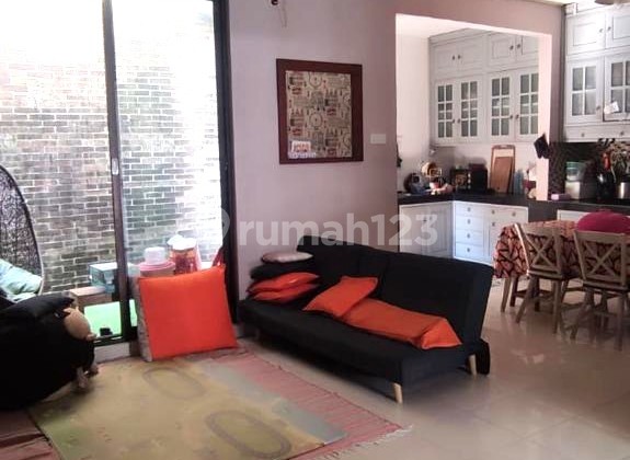 Rumah Cantik Modern Minimalis Cocok untuk Pasangan Muda Dalam Cluster Akses Dekat ke Stasiun 2