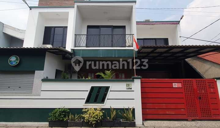 Rumah Modern Strategis Desain Mewah & Berkelas di Petukangan Jakarta Selatan