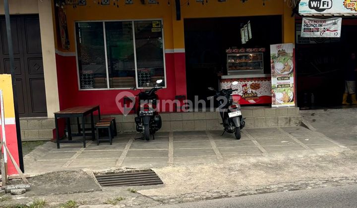 Cheap Sale, Shop House on Main Road and Strategic Location, Can Be Used for 2 Businesses/Stores 2