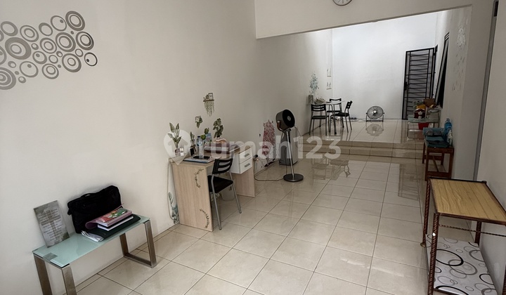 Disewakan Rumah Ubud Rapi Banget (Atap Baja Ringan Baru) 2