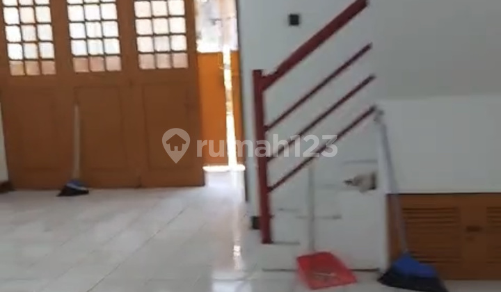 Hot Deal!!! Dijual Kantor/Ruko BSD Baru Renovasi Hot Deal!!! Dijual Kantor/Ruko BSD Baru Renovasi