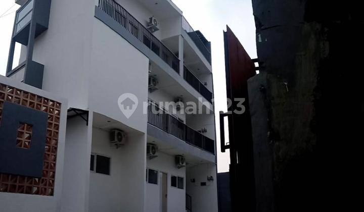 Rumah Kos 8 Kamar Jatinegara 3 Lantai SHM 2
