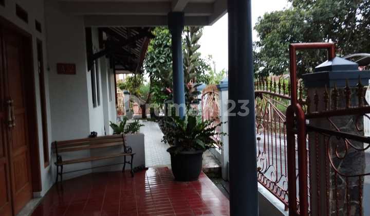 Rumah Hook Cikaret Hijau 340M² Kolam Renang