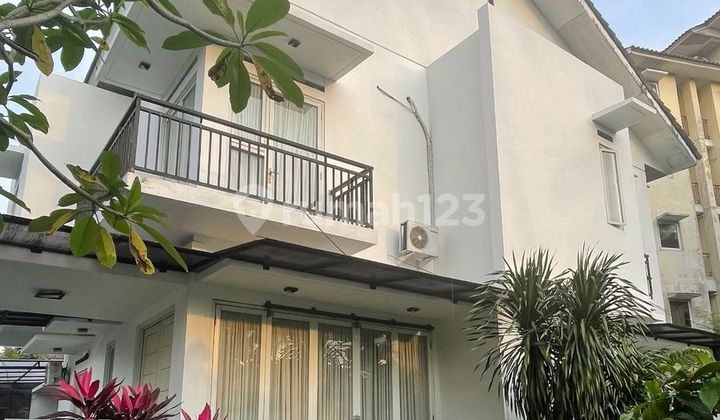 Dijual Rumah Luas SHM Komplek Jambusari Ciputat Timur