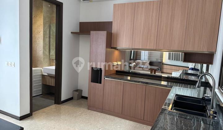 Semi-Furnished Hook House Flood-Free Ready to Occupy in BSD, Tangsel 1