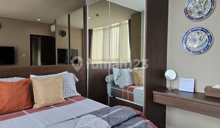 Hook Position Apartment 2 Bedroom Unfurnished Ready to Occupy in West Jakarta