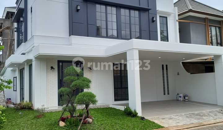 New House Hook Nusaloka BSD City Near Club House 4Kt 2