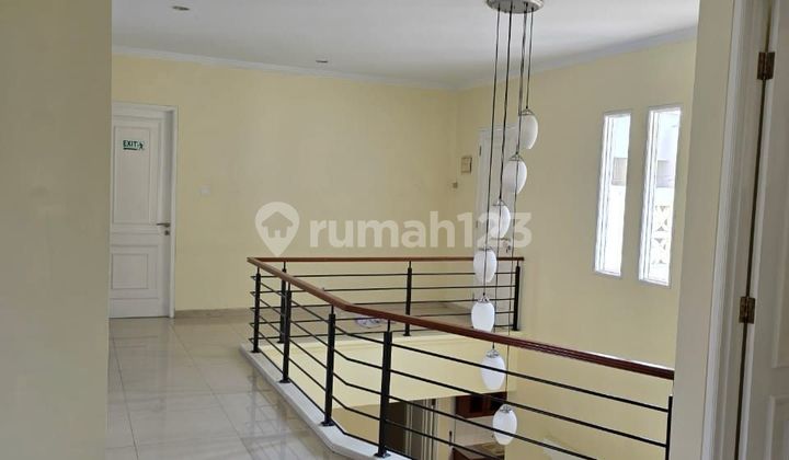 Luxurious 2-Storey 5-Bedroom House in Cinere, Depok 2