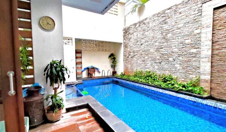 Menteng Large House Central Jakarta 596M 6BR Pool SHM